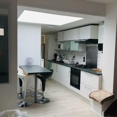 Zephyr Pansiyon Lille